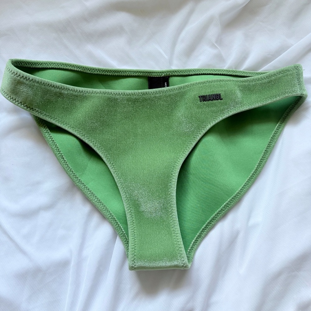 🎉SOLD🎉 Triangl green velvet neoprene classic bottoms M